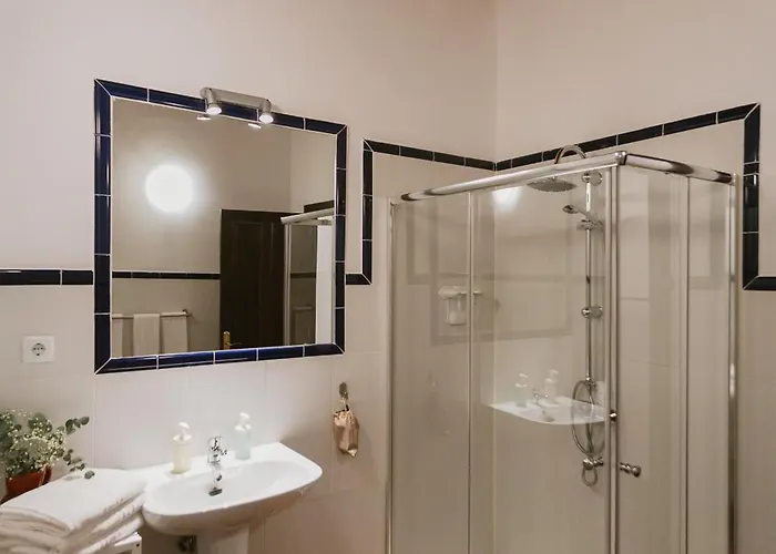 One&lux Casa Maravillas 아파트 *